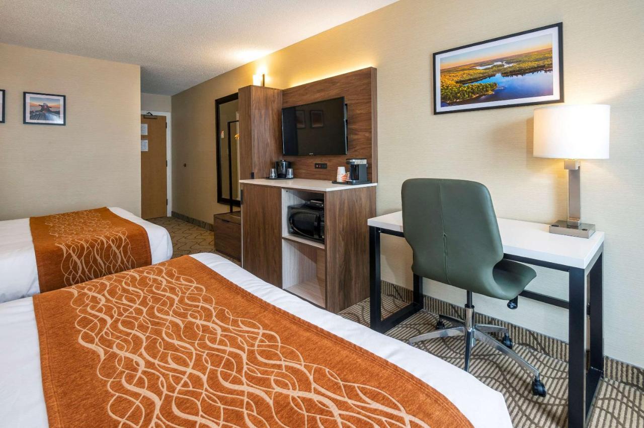 Comfort Inn Lakeshore North Bay Buitenkant foto
