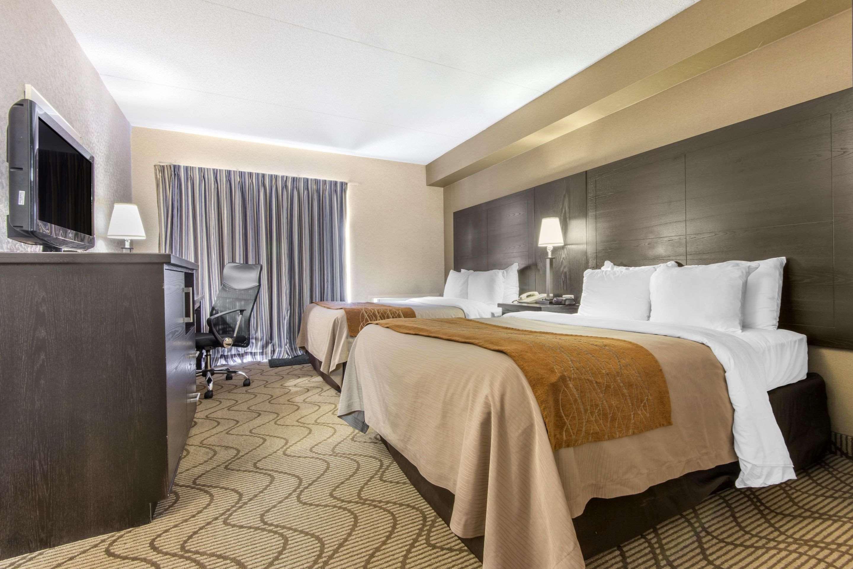 Comfort Inn Lakeshore North Bay Buitenkant foto