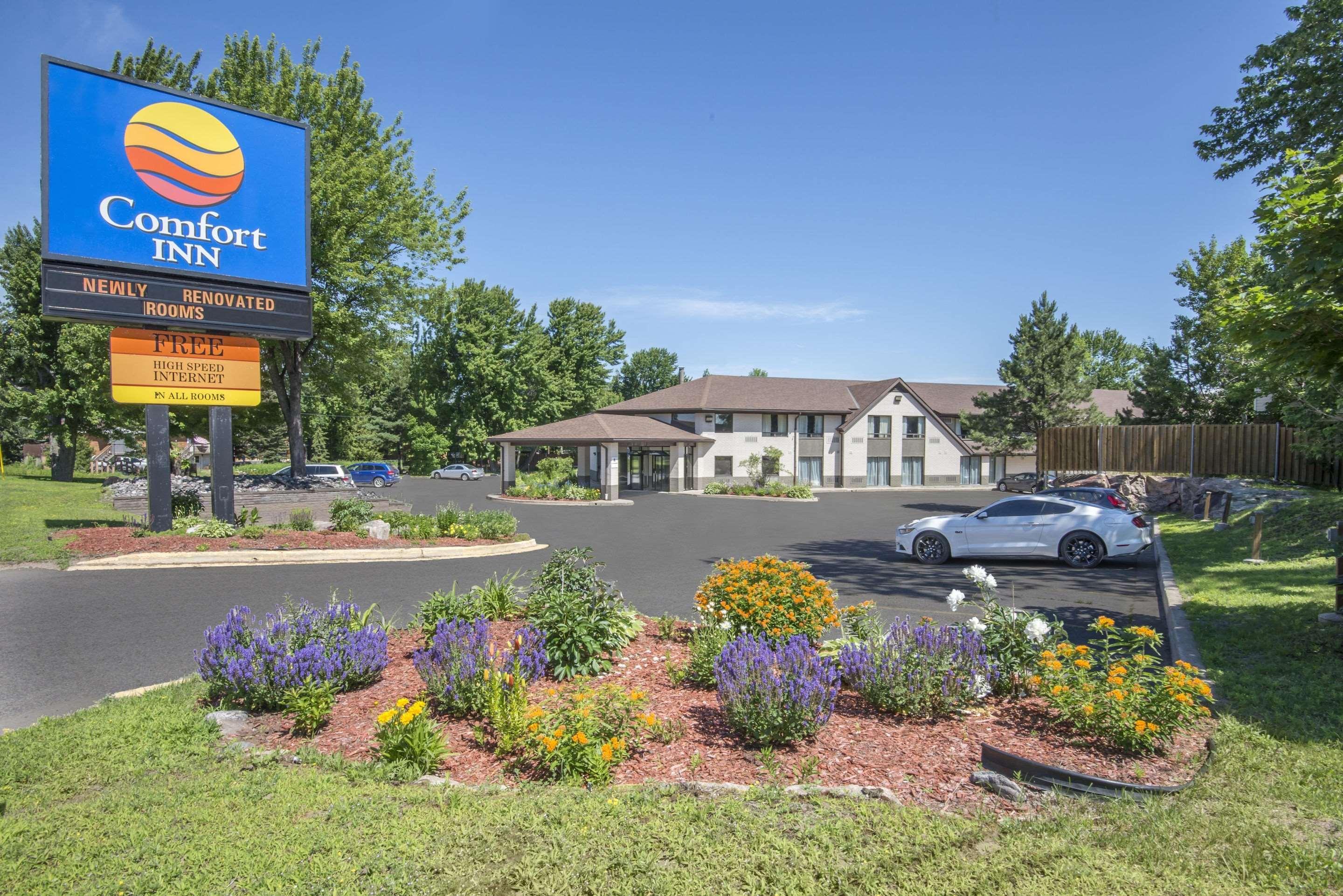 Comfort Inn Lakeshore North Bay Buitenkant foto