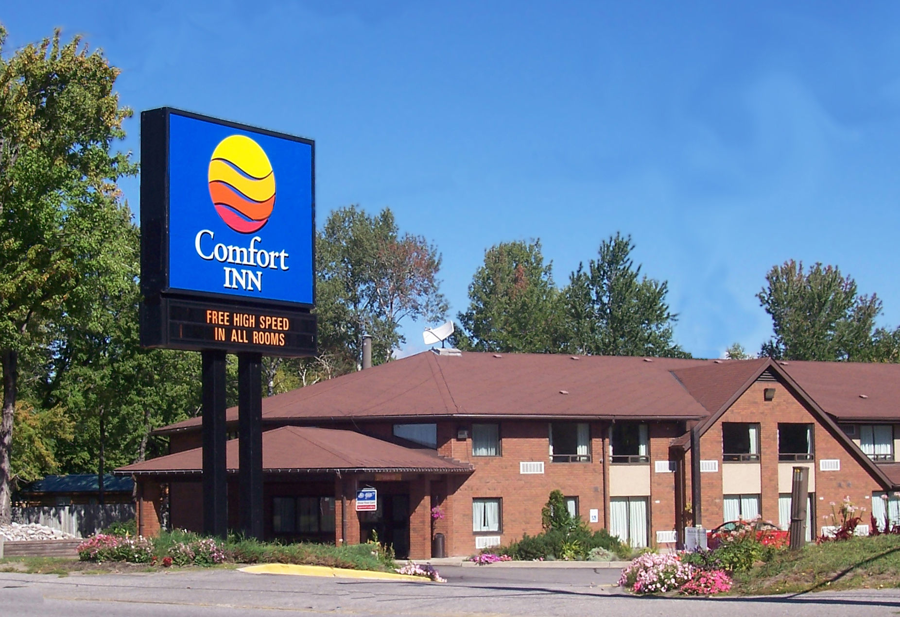 Comfort Inn Lakeshore North Bay Buitenkant foto
